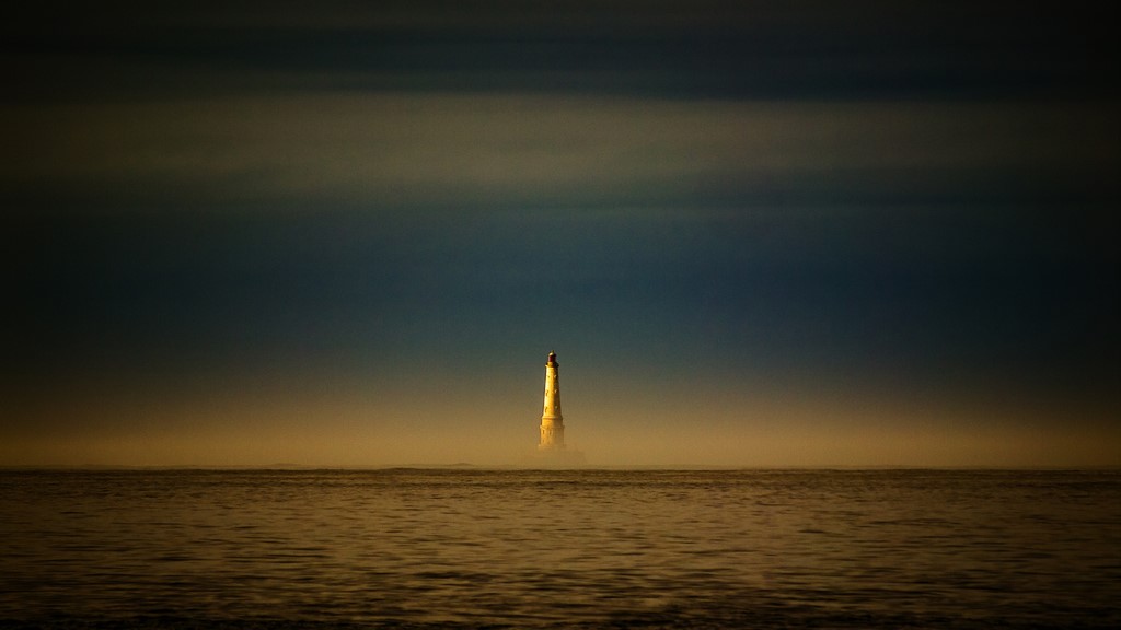 ART PHOTOGRAPHY CORDOUAN SUR MER